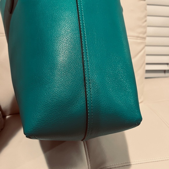 Kate Spade Green/Mint Reversible Tote Bag - Picture 7 of 8